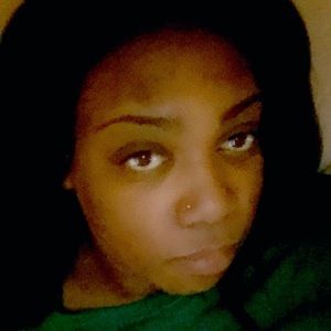 Meet your Posher, Courtney